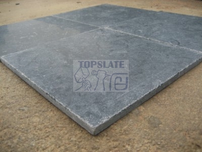 L1210 Black Limestone Tumbled